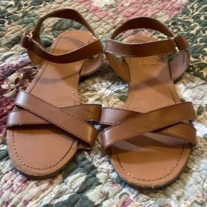 Zoe & Zac Girls brown sandals size 1 (5/$20)
